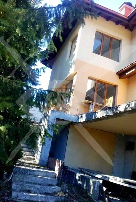 Продава се Къща в Банкя - 360 кв.м за 1195 €/кв.м - Снимка #2