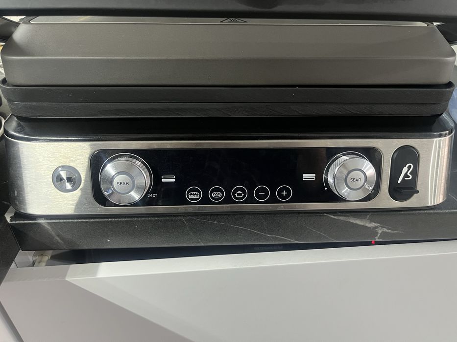 Продам новую грильницу