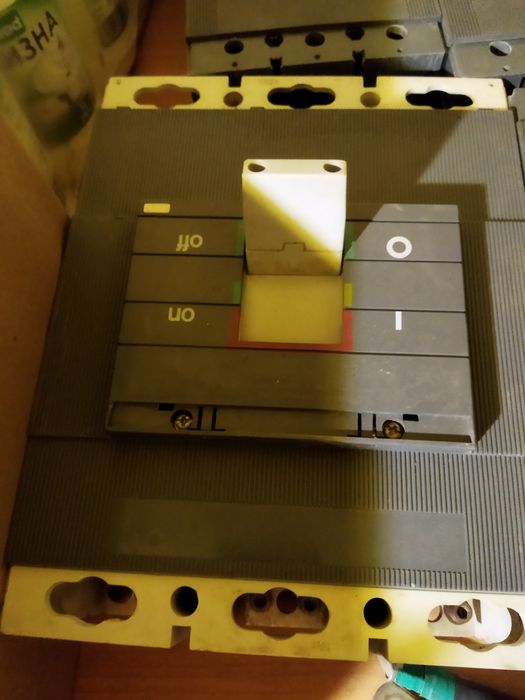 Автоматический выключатель