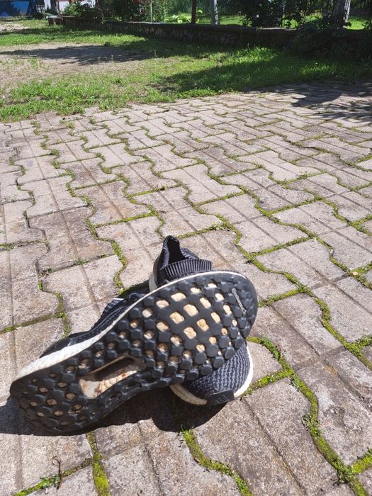 Adidași Continental