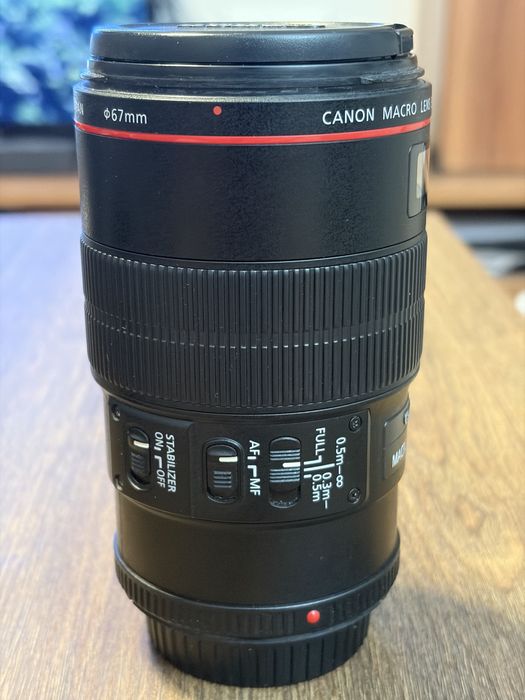 Canon EF 100mm 1:2.8 L macro IS USM