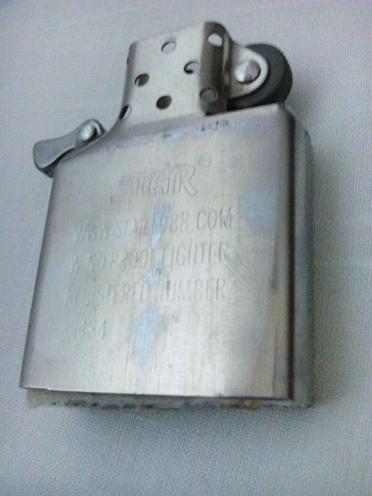 Комплект метални табакера и бензинова запалка STAR-I