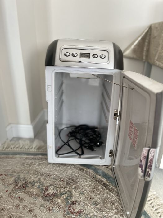 Холодильник чемодан