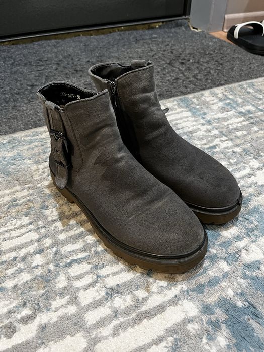 Женская обувь ,б/у,недорого