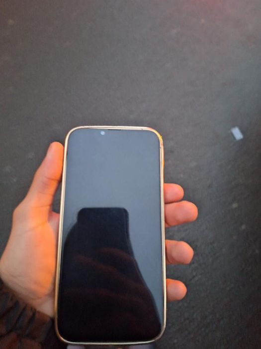 Iphone 13 Pro Max , Doar bucuresti , rog seriozitate