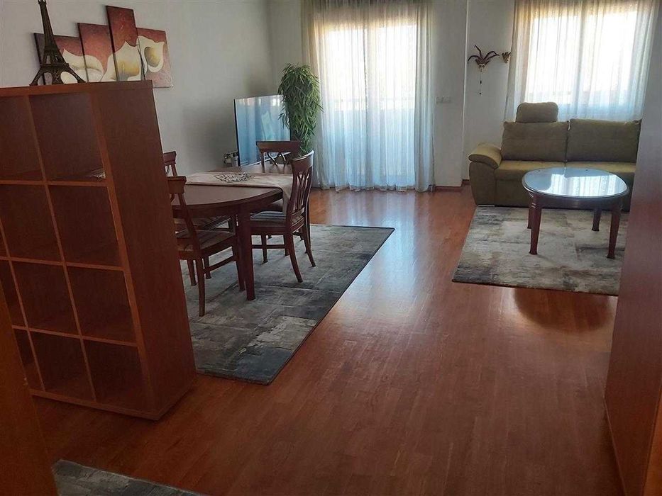 Дава се под наем Двустаен апартамент в София, Бъкстон - 65 кв.м за 438.6 € - Снимка #1