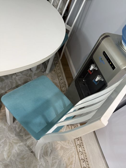 Кухонный круглый стол