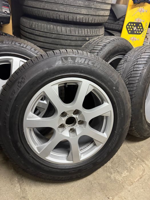 Гуми 235/65/17 летни