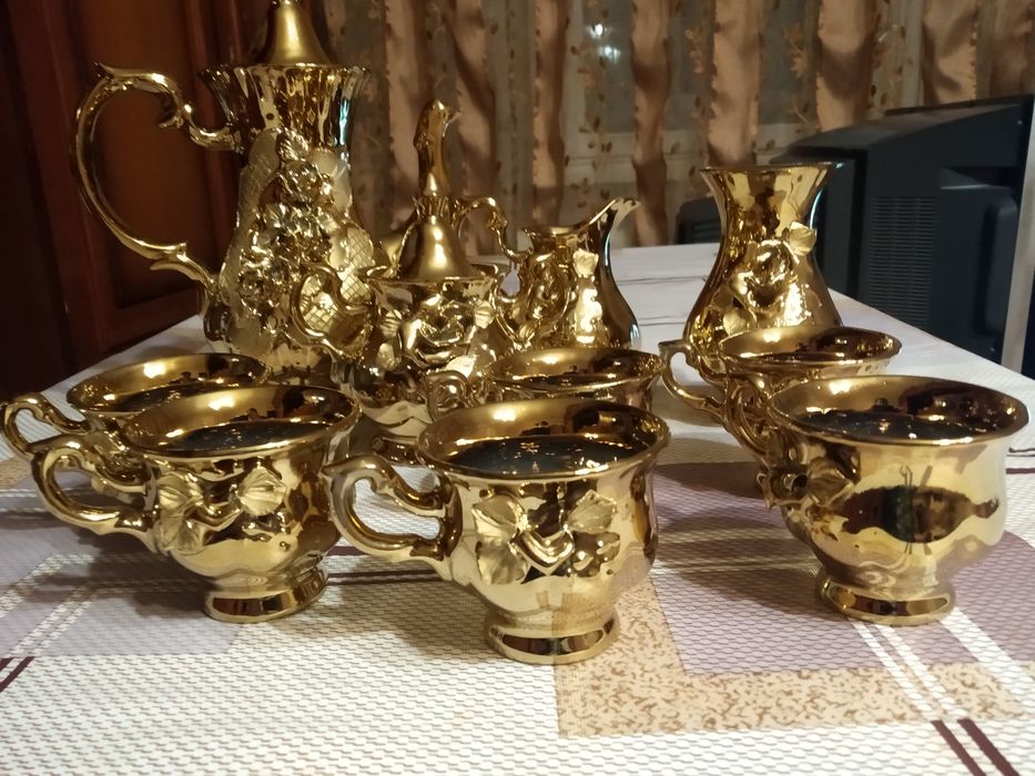 Чайный сервиз "Золото". Новый.