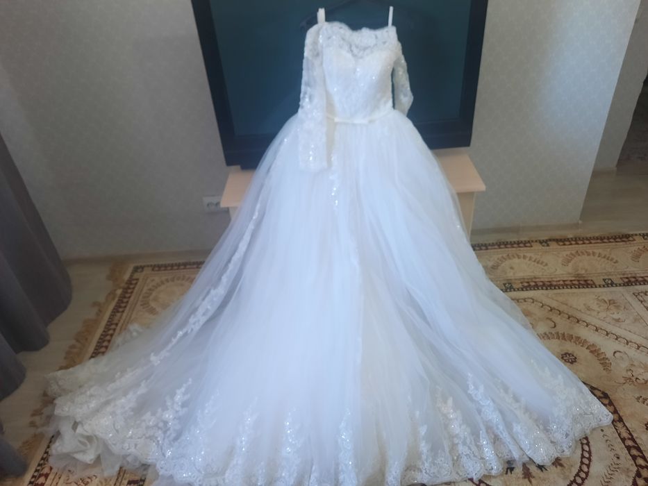 Платье свадебное