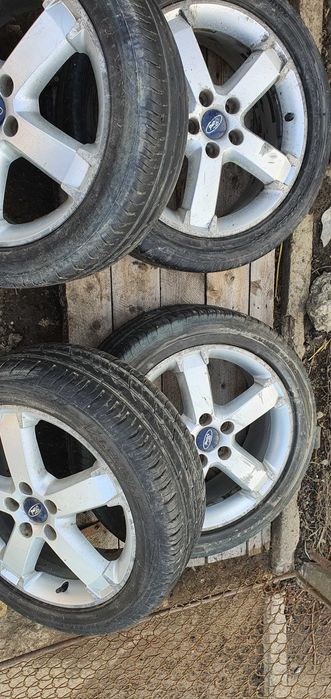 Set cauciuc si janta Ford