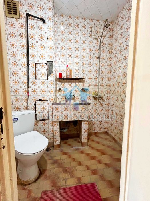 Двустаен, Шумен, Болница