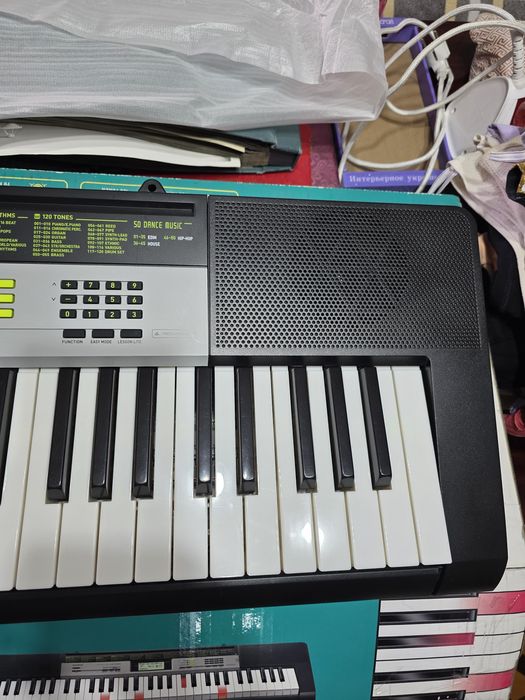 Продам пианино, новое, за 50000.