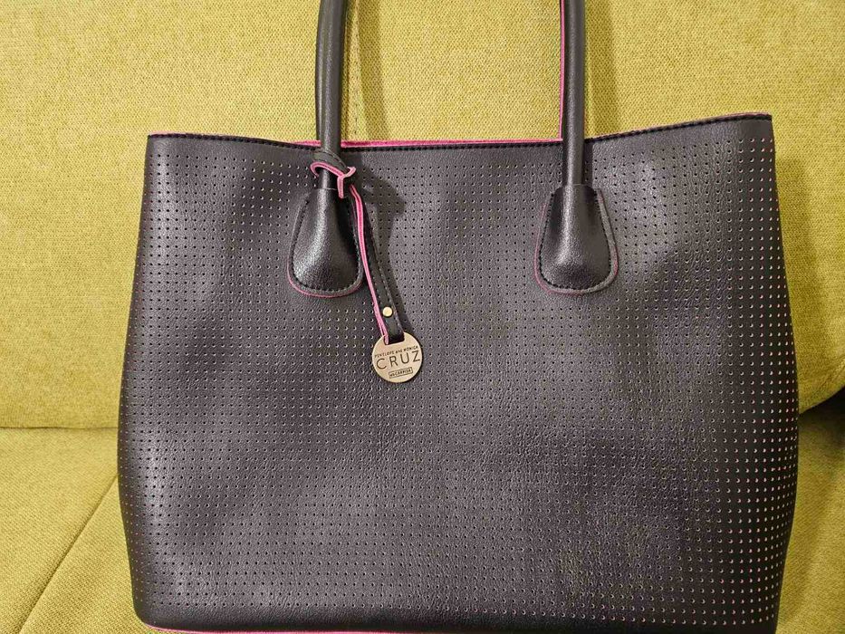 Дамска чанта CARPISA