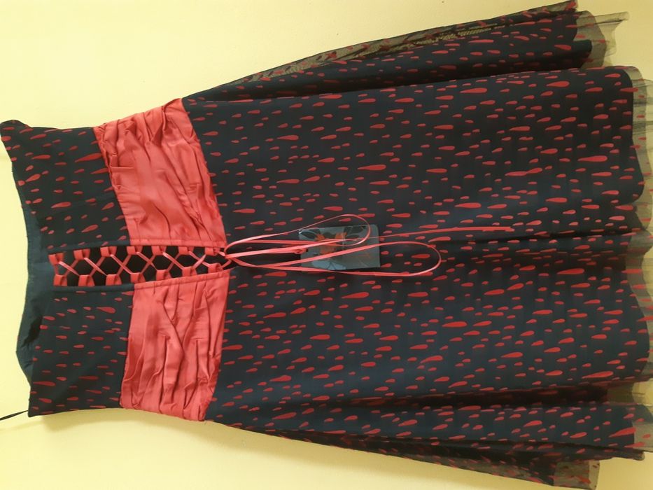 Официална къса рокля