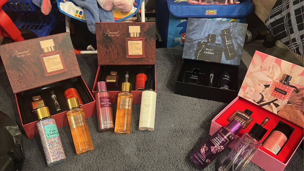 Pe stoc vand en/Gros detali in privat