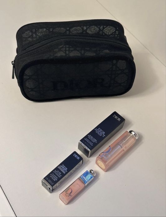 Portfard Dior / makeup bag