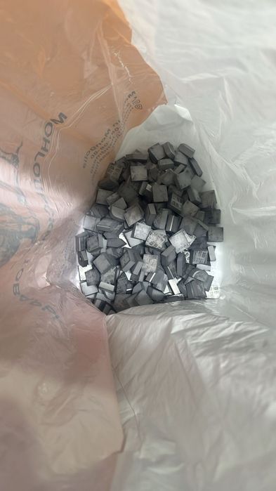 Продам твердосплавные пластины победит.