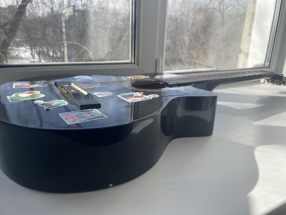 Гитара Ronnie Wood продам