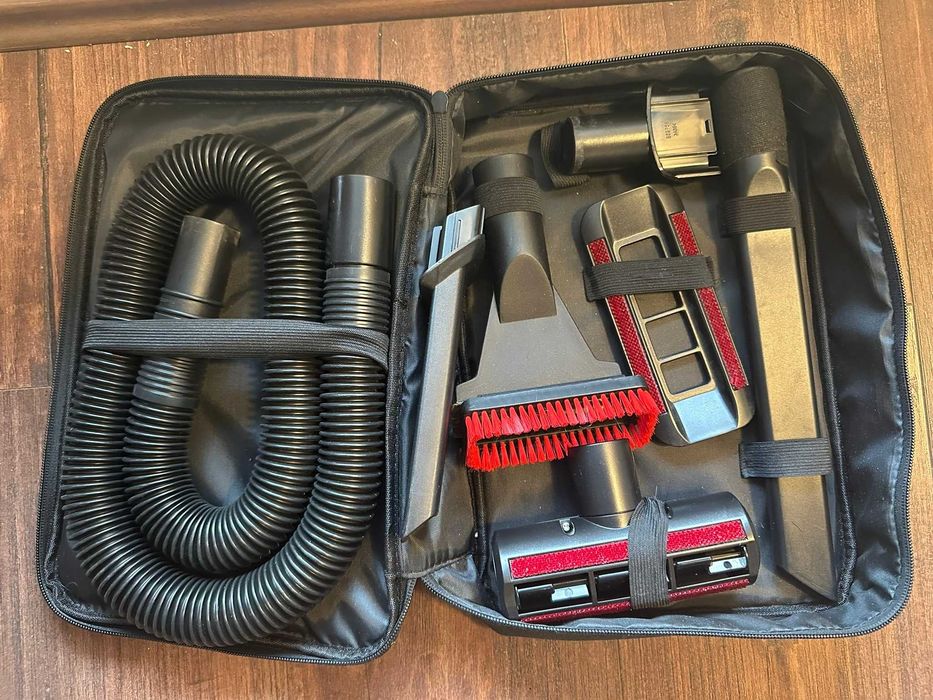 Vând aspirator de mână Bosch BHN24L 24V cu set accesorii