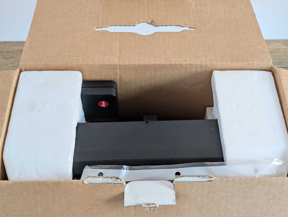 Vand urgent Leica Pradovit, 230 RON