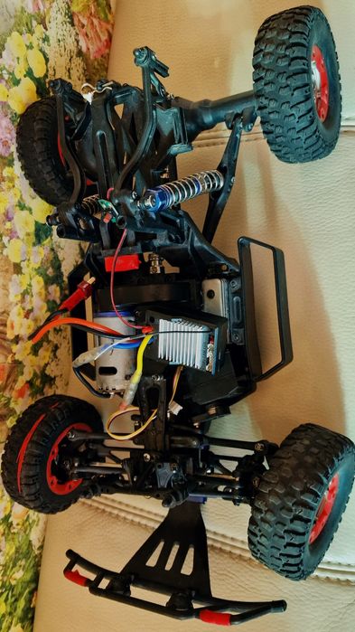 Wltoys 12423 rc машина