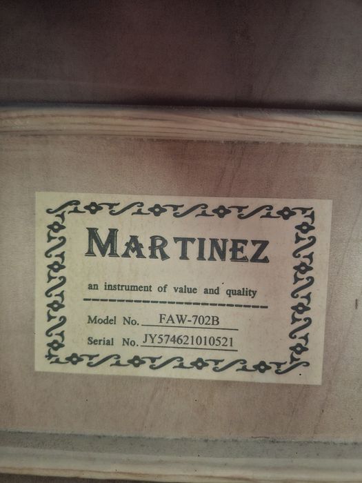 Окустическая гитара MARTINEZ