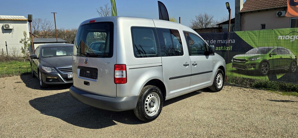 RATE&CASH avans 0 Vand Vw Caddy Life an 2008 motor 1900 cm3 diesel 55 kw ( 75 c,p motor simplu ) euro 4 clima