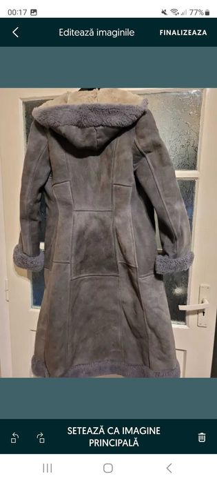 Cojoc natural, model vechi, bine intretinut, culoarea gri ( 40- 42 )