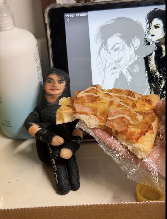 Игрушка Майкл Джексон