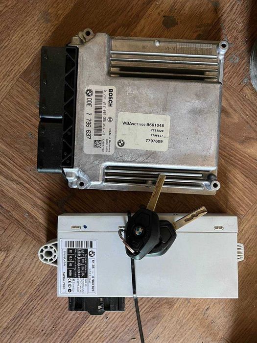 Calculator Modul control Motor ECU CAS2 BMW E60 E61 cheie