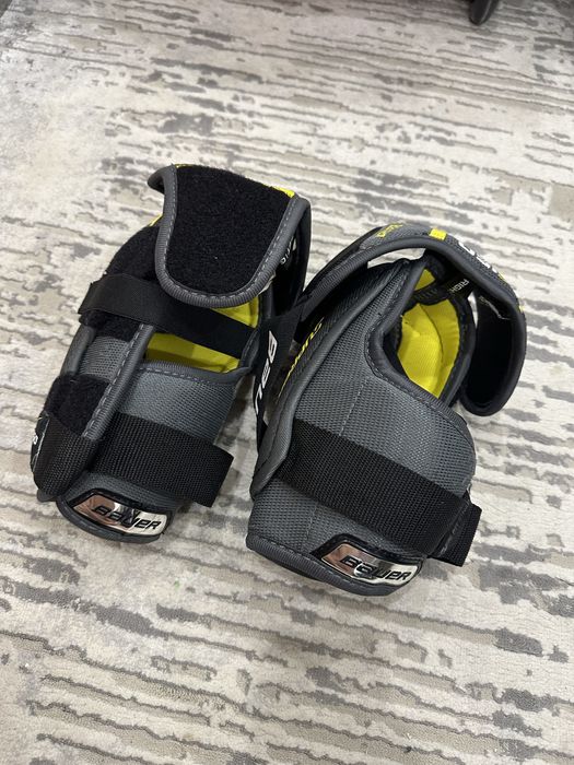 Хоккейная форма, продам срочно!