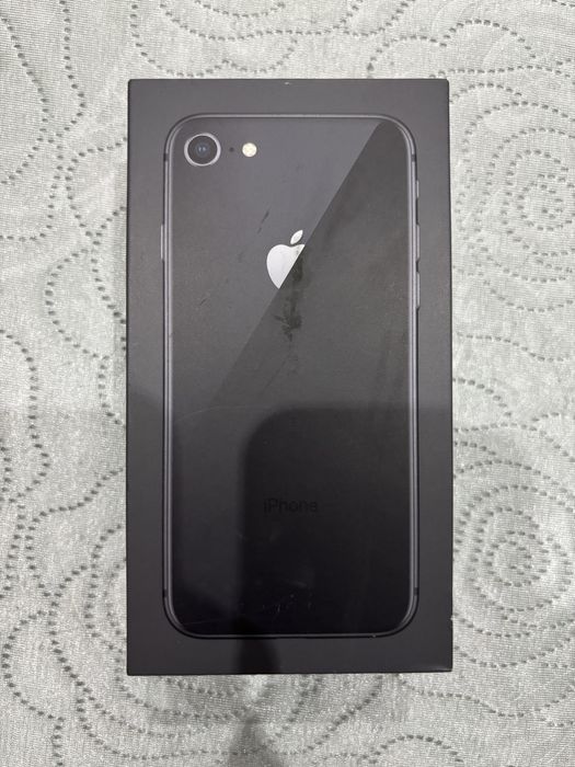 Продам айфон 8, 64 гигобойт