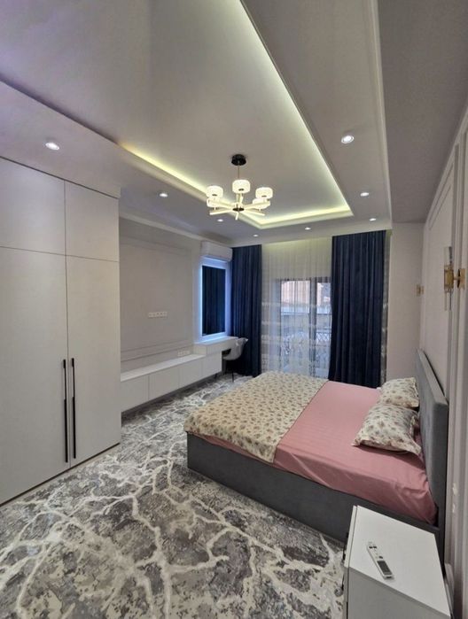 Центр Луначарский 3/3/5 №100 J