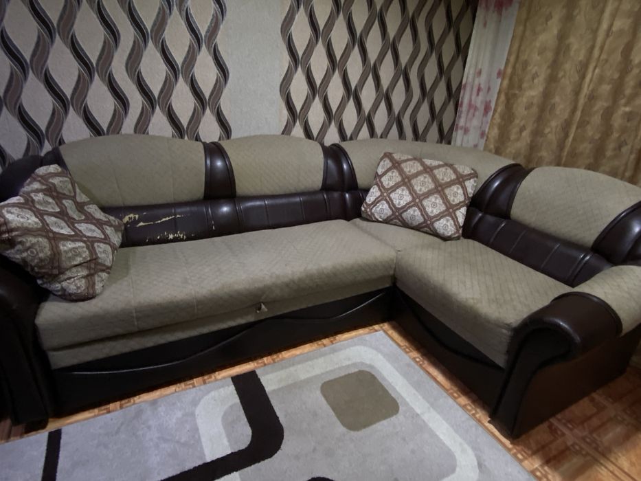 Угловой диван с креслом