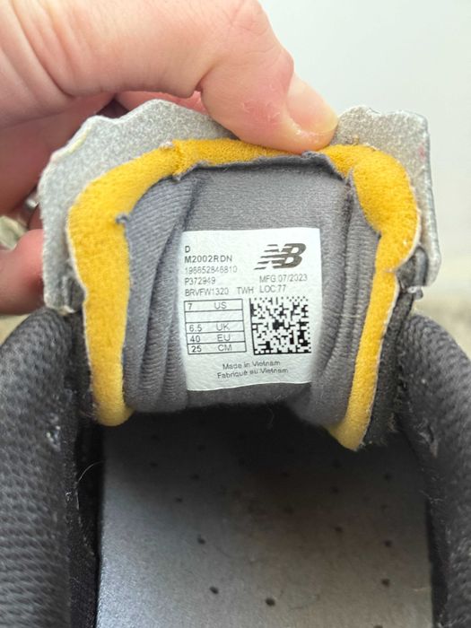 New Balance 2002R