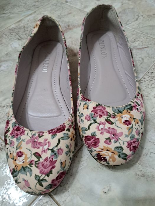 Чисто нови пантофки