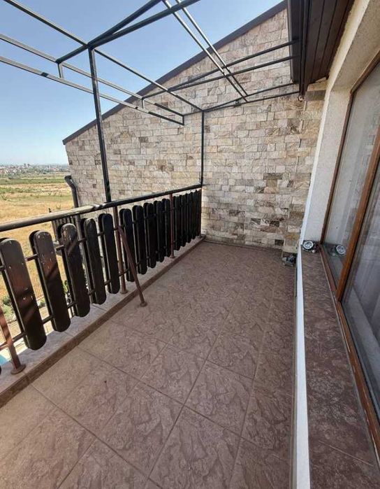 Продава се Тристаен апартамент в с. Кошарица, Област Бургас - 102 кв.м за 1373 €/кв.м - Снимка #4