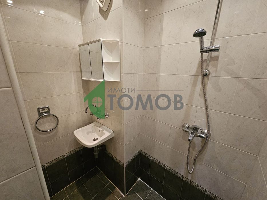 Дава се под наем Тристаен апартамент в Стара Загора, Опълченски - 80 кв.м за 306 € - Снимка #9