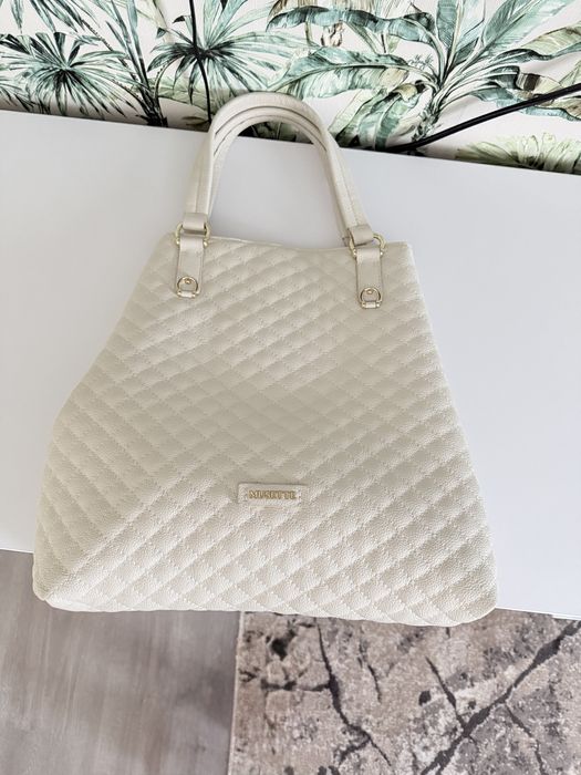 Geanta Musette din piele naturala de culoare ivoire