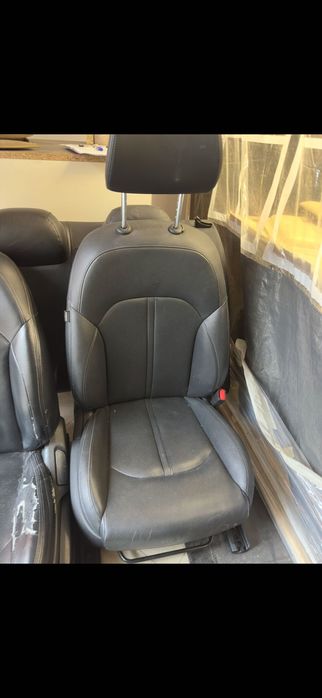 Седалки за Kia K5 2019 – кожен салон (частично с дефект)