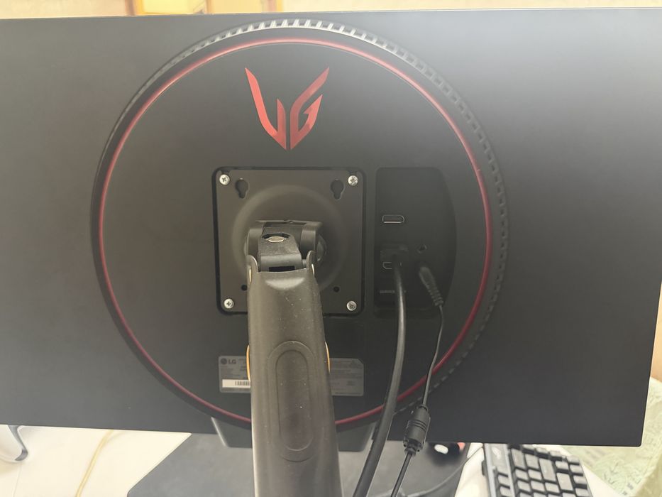 Монитор LG UltraGear 27GP750-B.