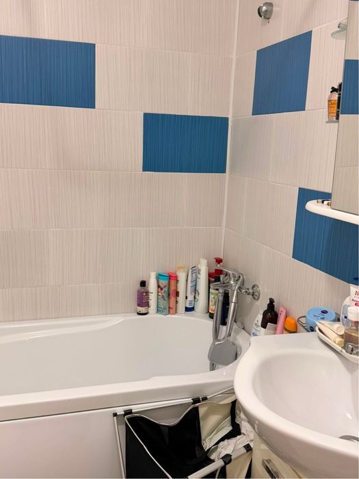 Vand apartament cu 2 camere