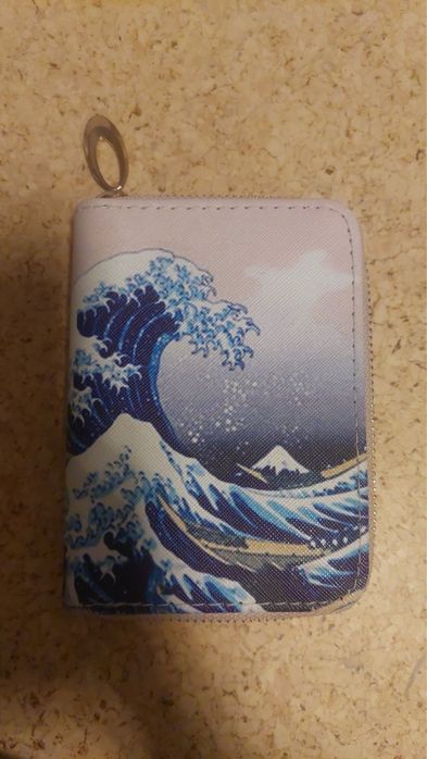 Портмонета няколко