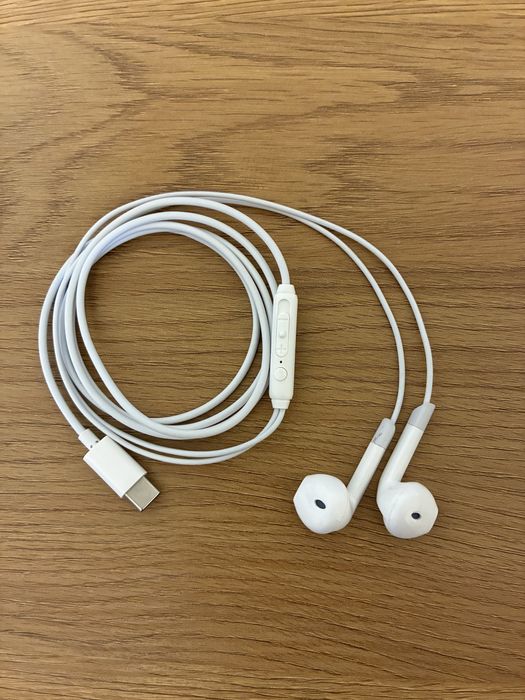 casti compatibile iPhone