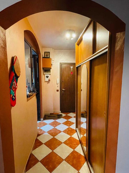 Apartament 3 camere centrala proprie