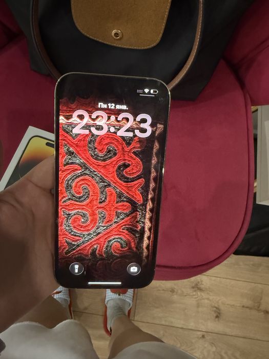 Продам Iphone 14 pro