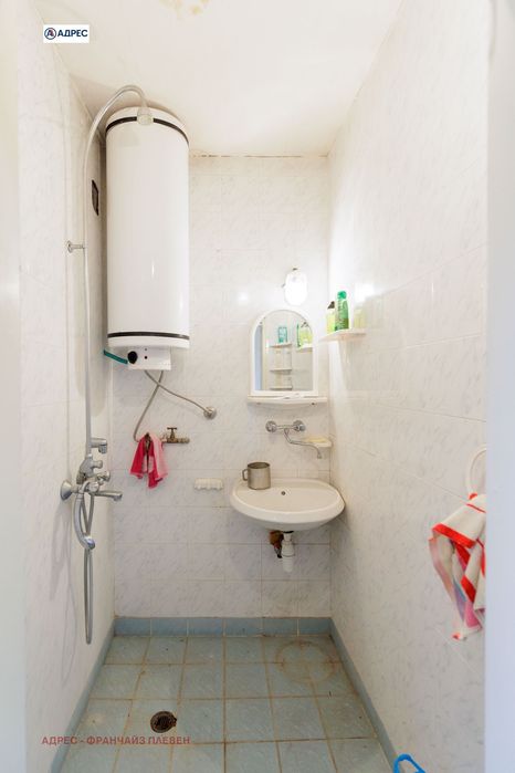 Етаж от къща в Плевен-9-ти квартал площ 97 цена 109500