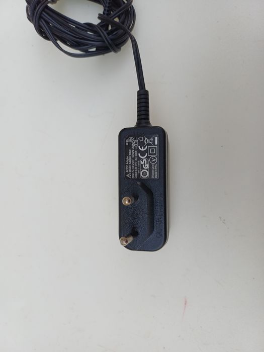 Alimentator incarcator 5,9v  1,5A in stare buna. Este testat