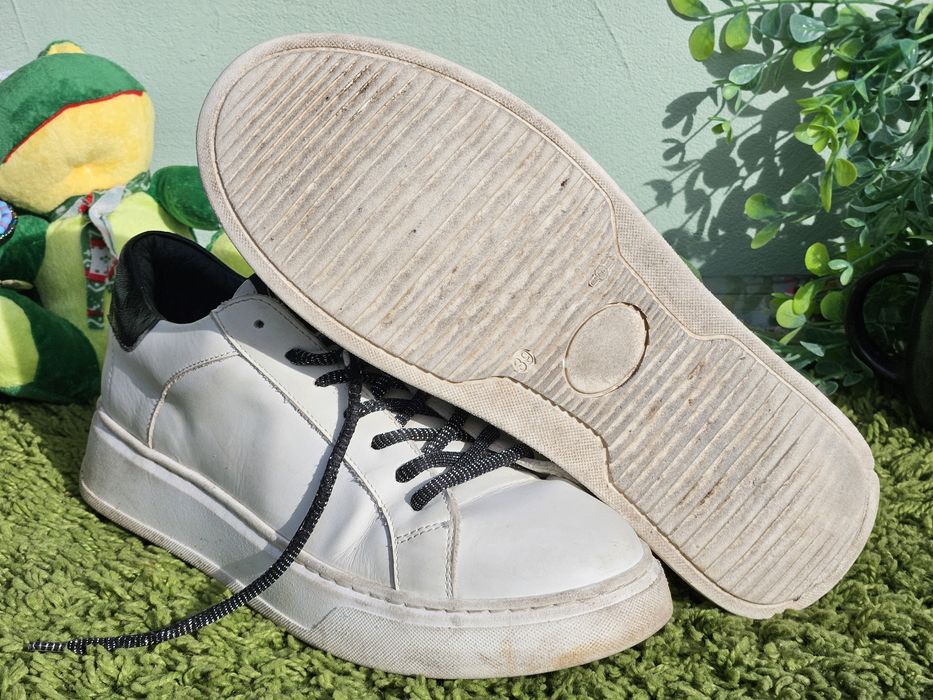 Nira Rubens кецове естествена кожа N39